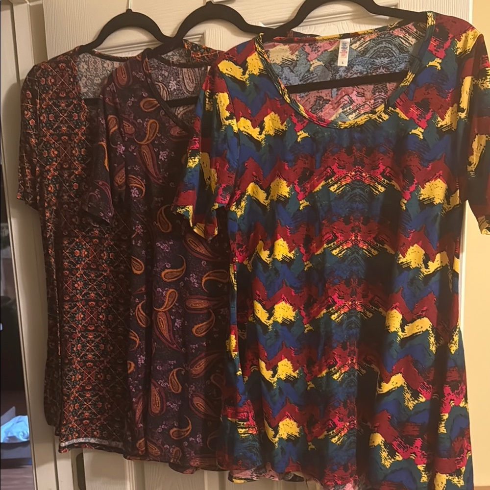 Colorful Women's Tops Set